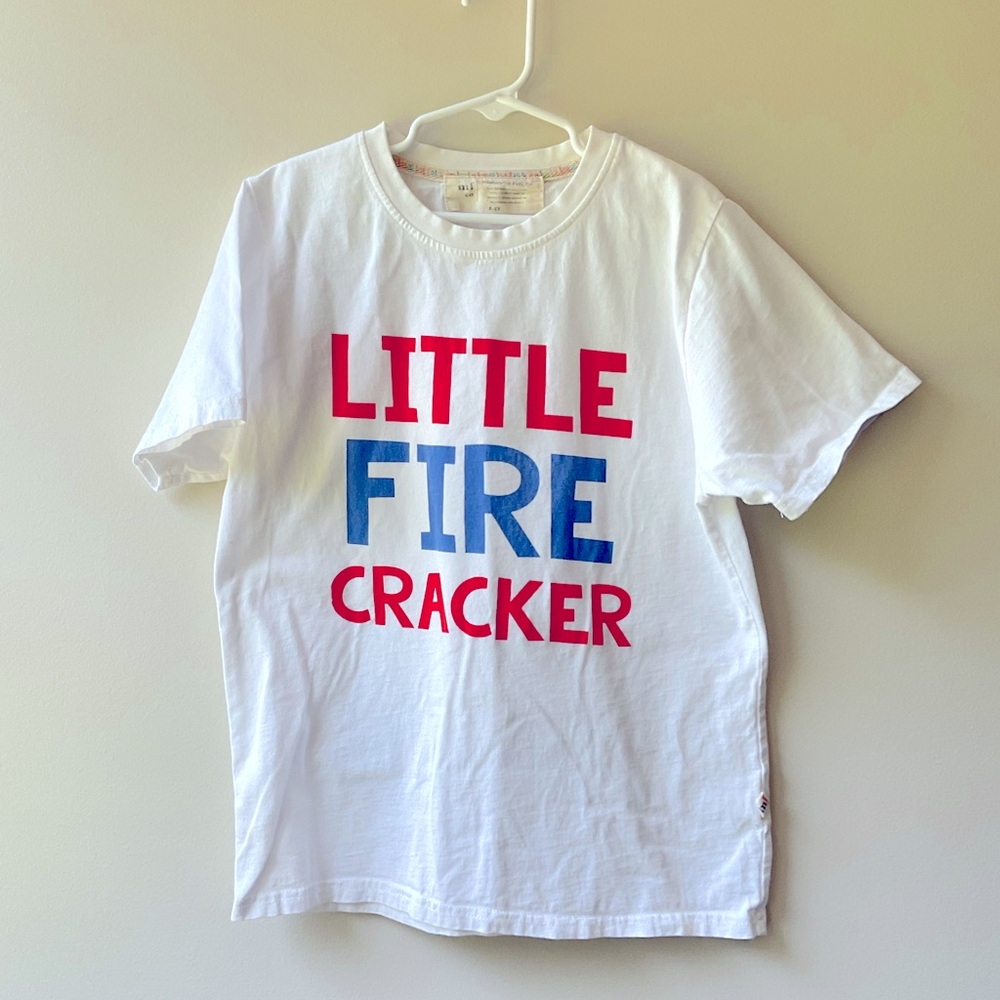 Minimalist Folk Co. Tshirt